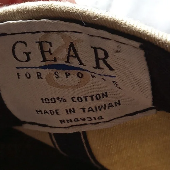 Audi [New & Rare] Vintage  Beige and Black Cap - Picture 7 of 9